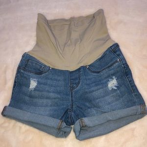 Maternity shorts